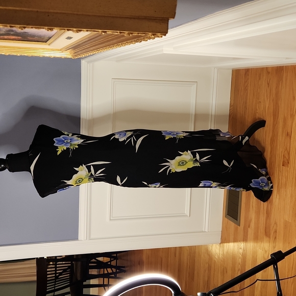 Black Silk Dress - Picture 4 of 7